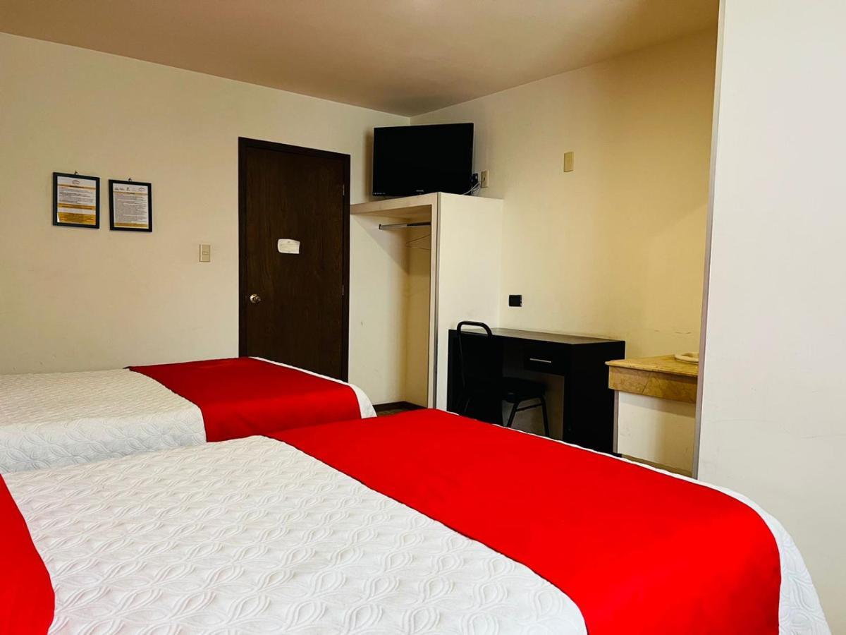 Hotel Arbis Puebla de Zaragoza Esterno foto
